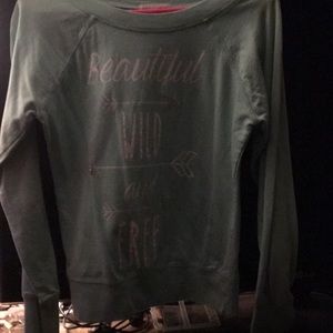 To elbows link sweat shirt. Only worn once.